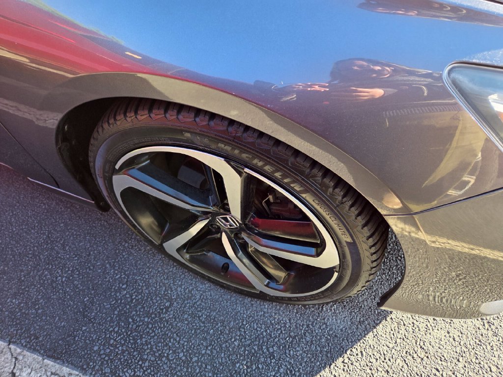 Used 2018 Honda Accord Sport image 5