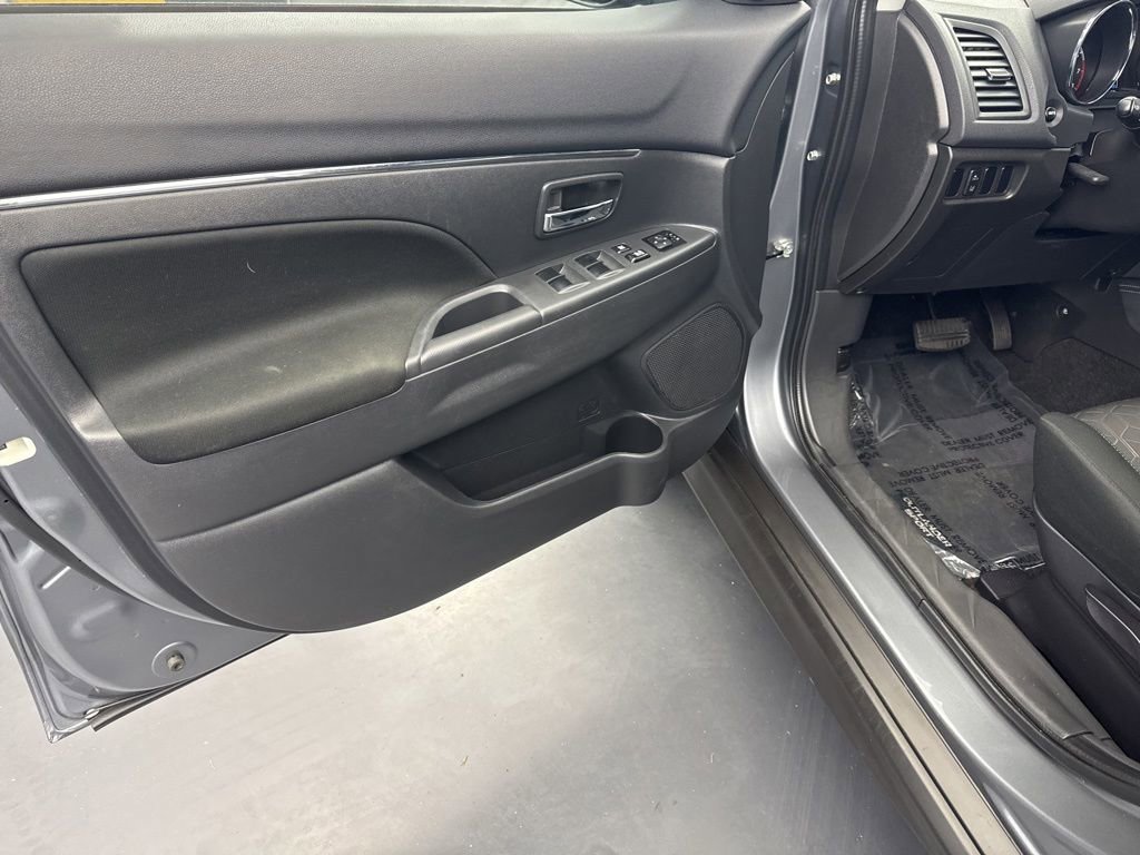 Used 2024 Mitsubishi Outlander Sport AWD image 27