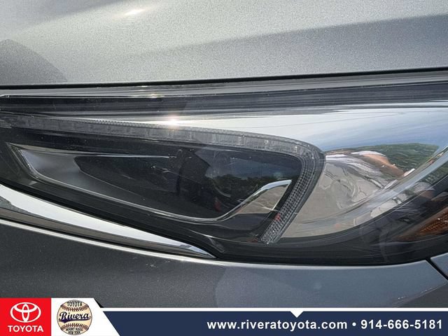 Used 2018 Buick Enclave Premium w/ Experience Buick Package AWD/4WD image 9