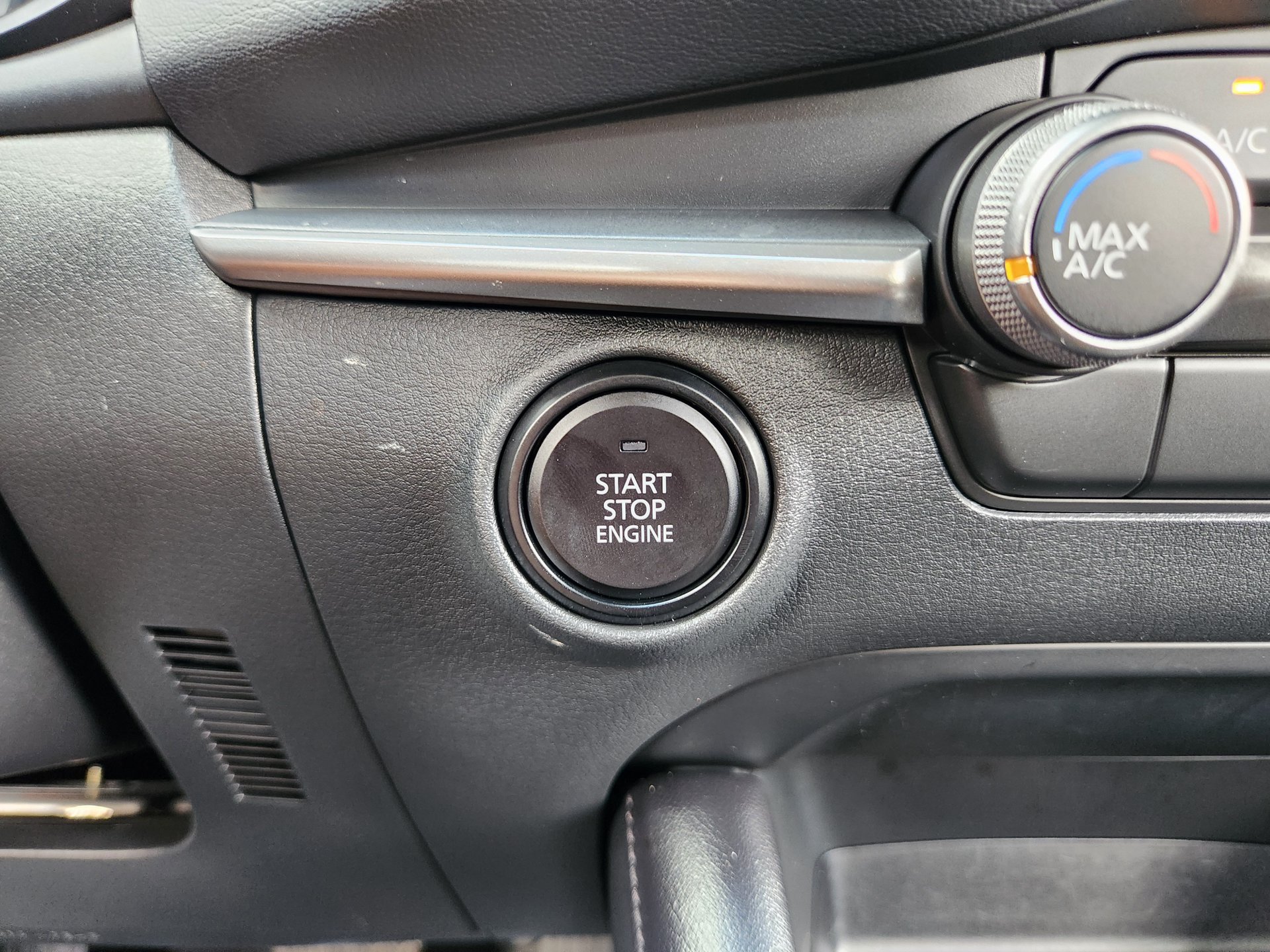 Used 2026 MAZDA MAZDA3 s FWD image 22