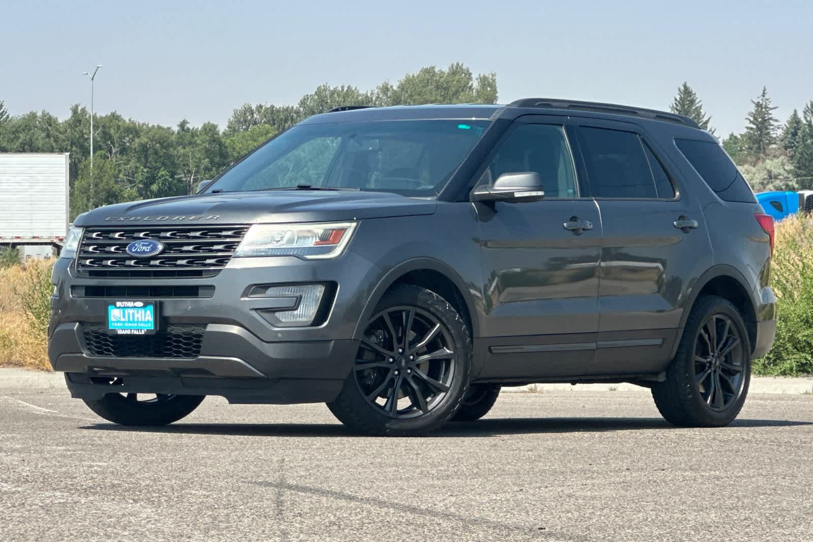 Used 2017 Ford Explorer XLT w/ Equipment Group 202A