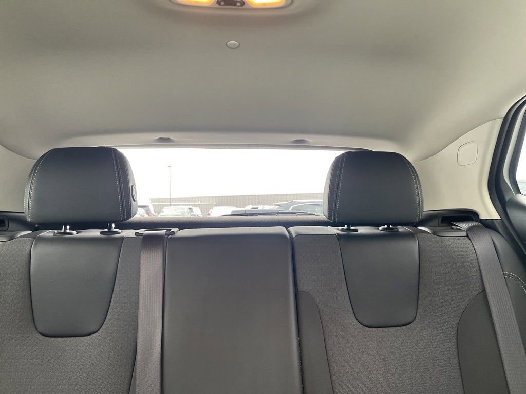 Used 2023 Buick Encore GX Preferred w/ Cold Weather Comfort Package image 17