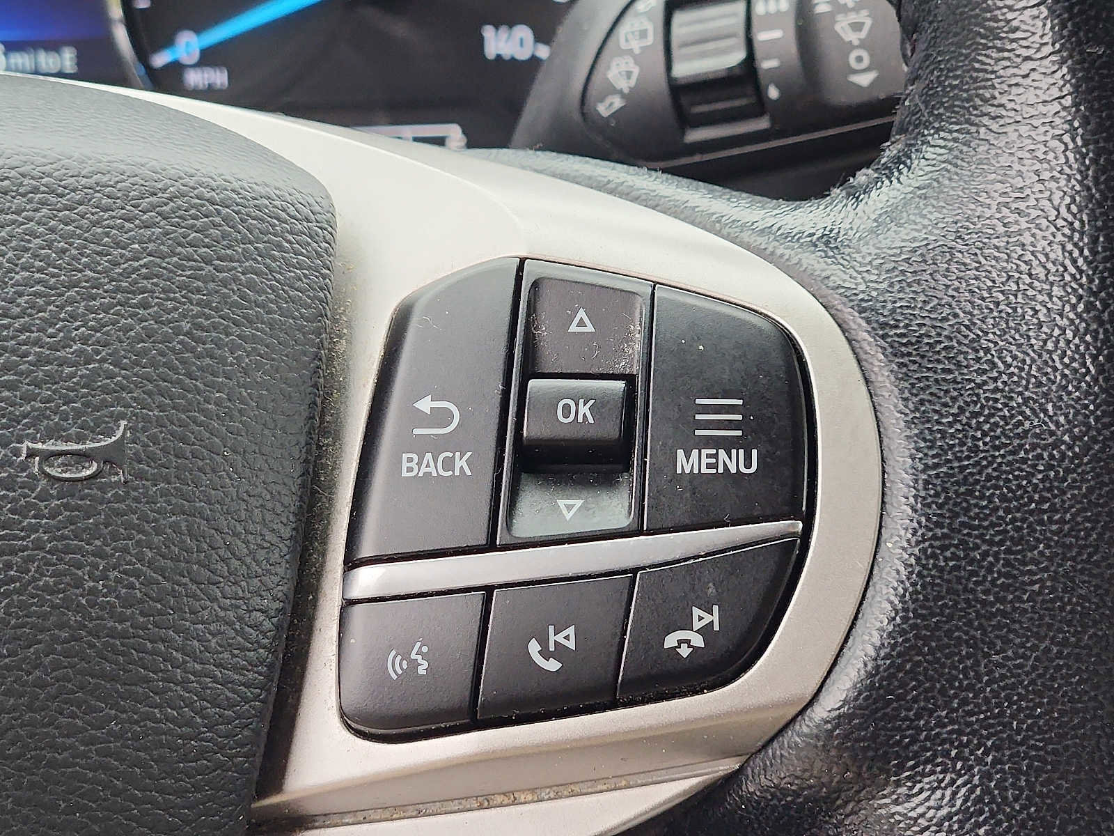 Used 2022 Ford Explorer XLT w/ Equipment Group 202A image 21