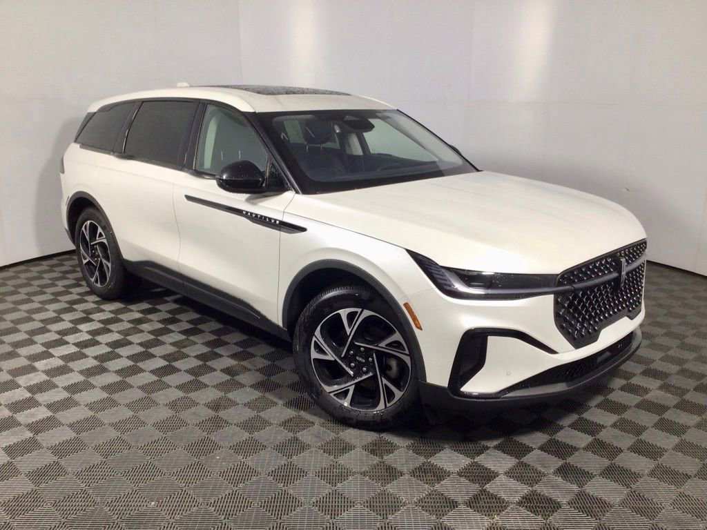 New 2026 Lincoln Nautilus Premier w/ Equipment Group 102A image 4