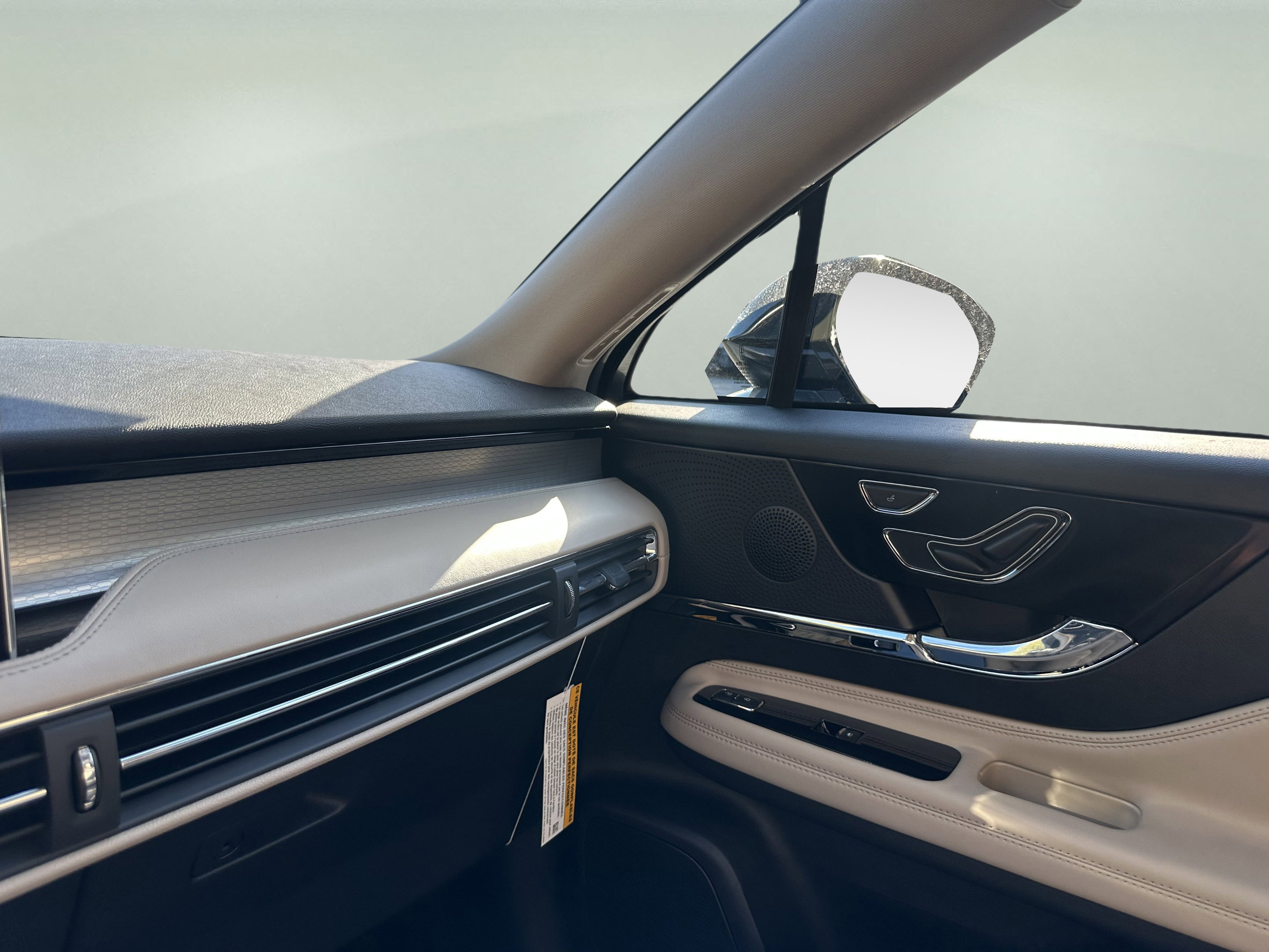 New 2026 Lincoln Corsair Premiere image 17