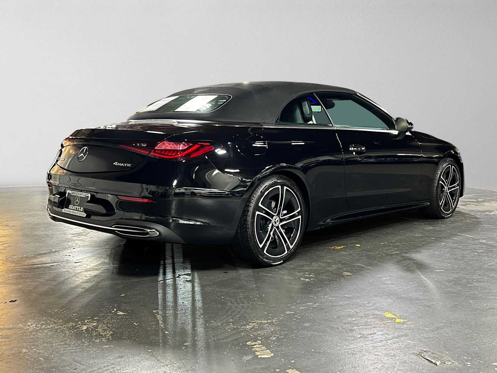 Used 2026 Mercedes-Benz CLE 300 4MATIC Cabriolet image 3