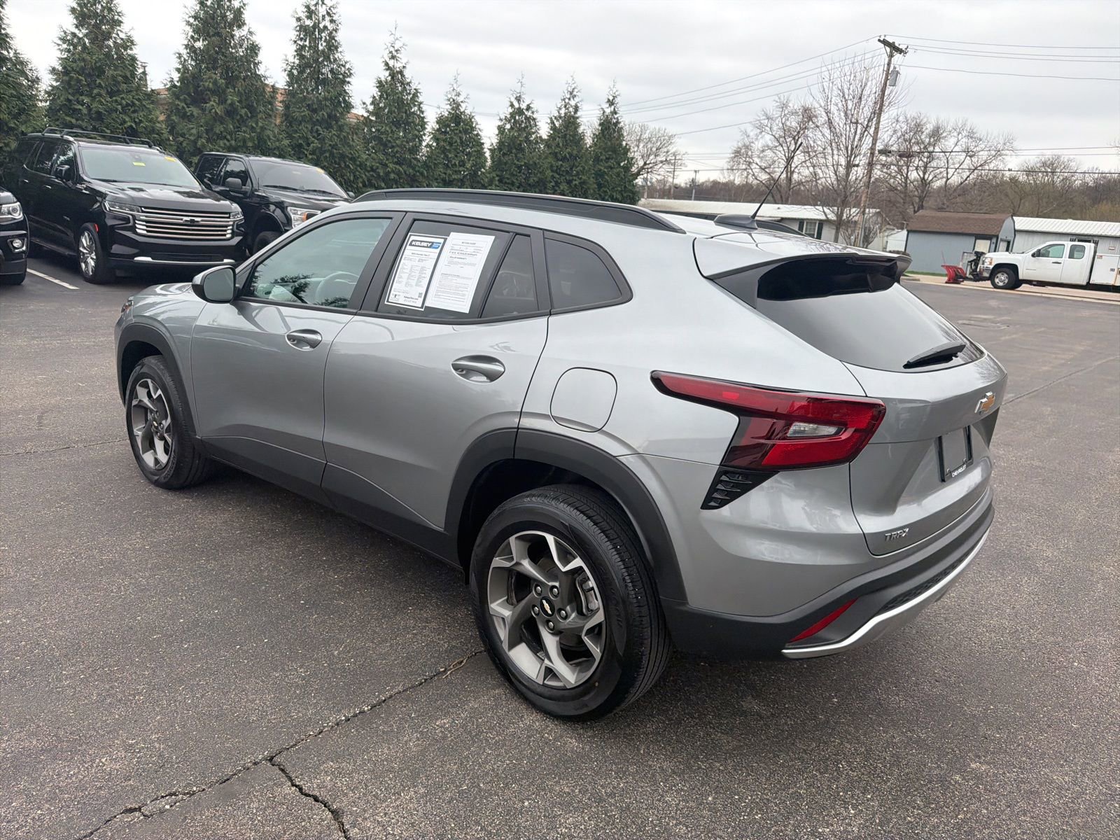 Used 2024 Chevrolet Trax LT w/ Driver Confidence Package image 3