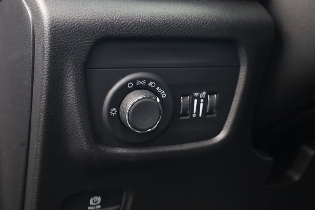 Certified 2024 Jeep Grand Cherokee L Laredo image 12