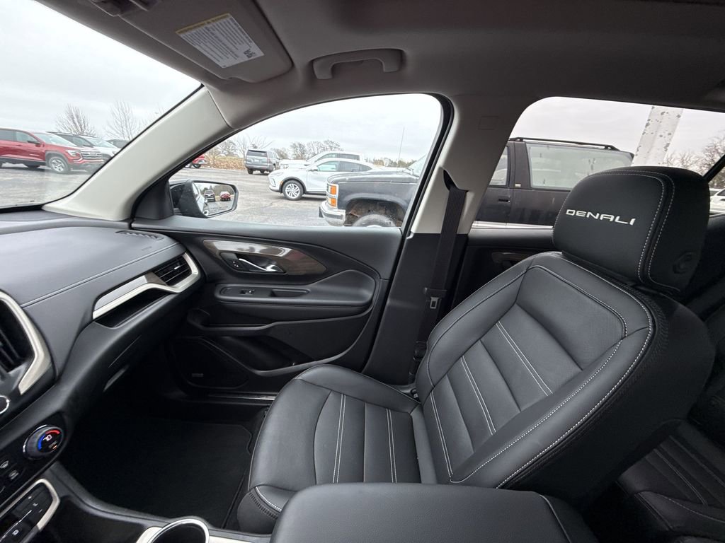 Certified 2024 GMC Terrain Denali w/ Black Diamond Edition image 15