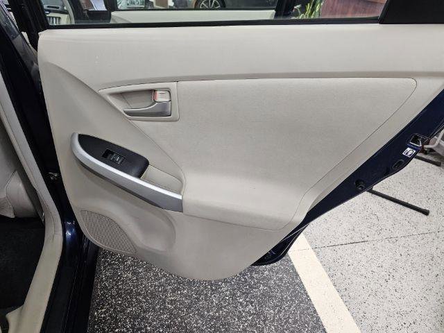 Used 2014 Toyota Prius Three image 28