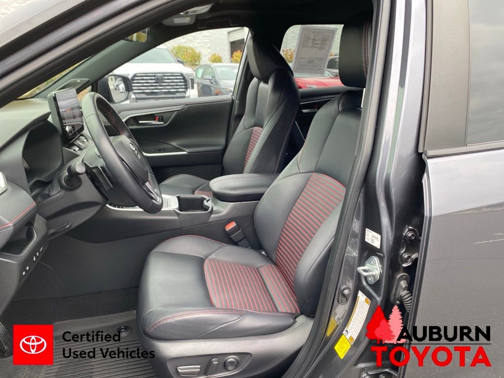 Used 2024 Toyota RAV4 XSE w/ Weather Package AWD/4WD image 33