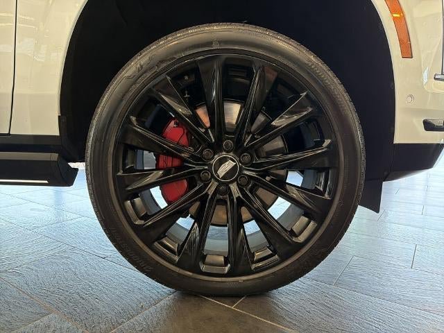 Certified 2026 Cadillac Escalade Platinum Sport w/ LPO, ONYX Package AWD/4WD image 11