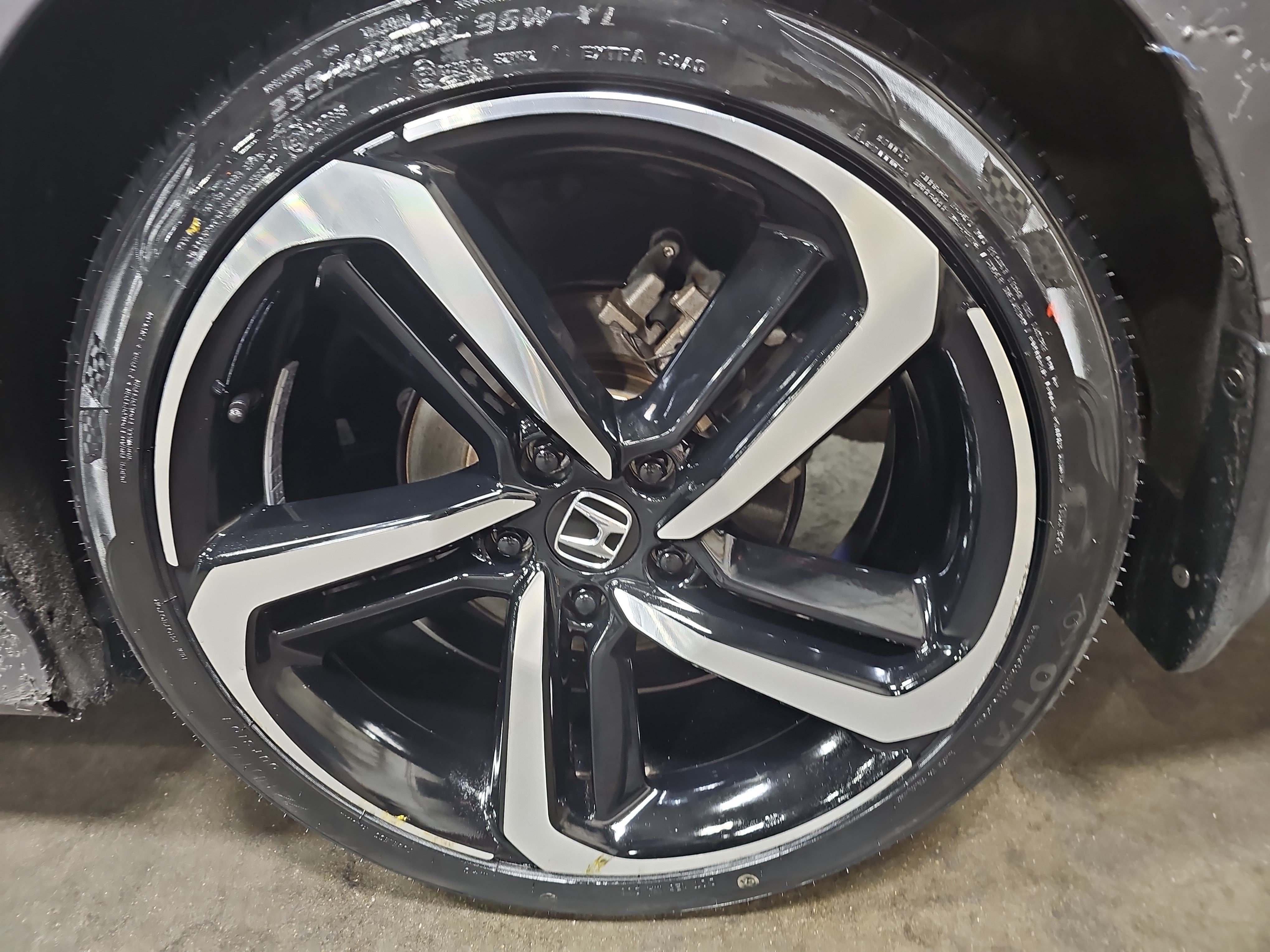 Used 2019 Honda Accord Sport image 32