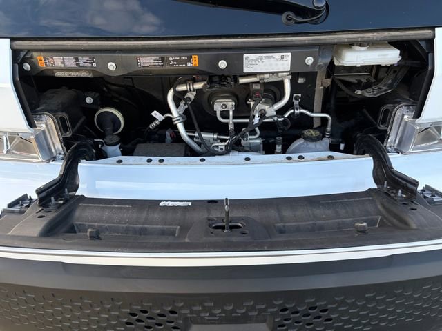 Used 2024 Chevrolet Brightdrop 400 w/ Commercial Equipment Package AWD/4WD image 39