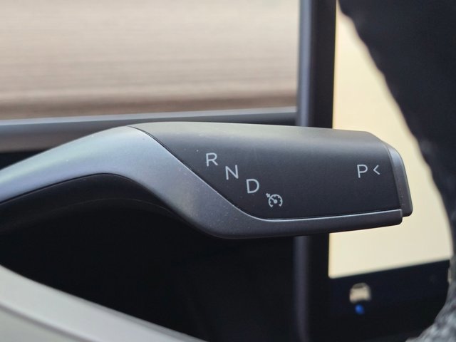 Used 2023 Tesla Model Y Performance AWD/4WD image 14