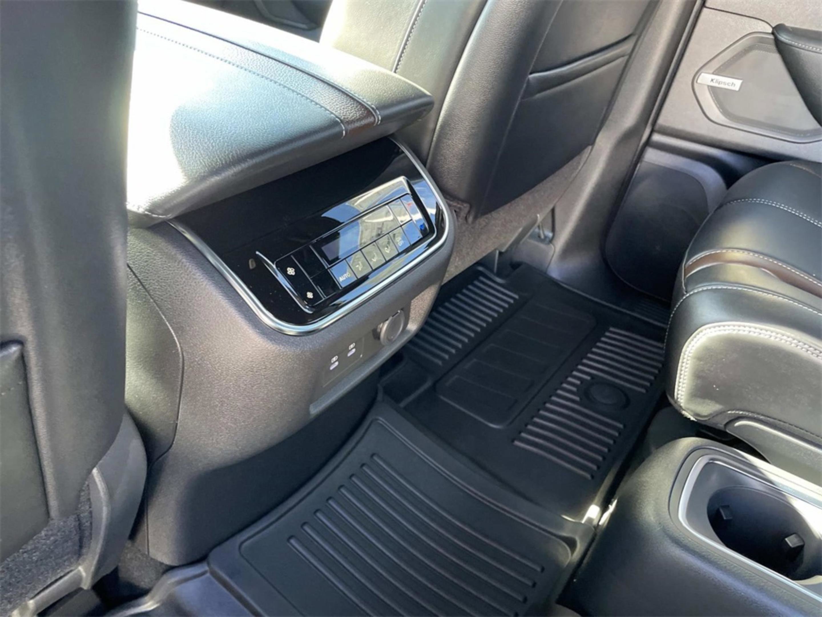 New 2026 Nissan Armada SL image 7