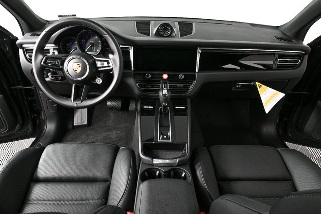 New 2026 Porsche Macan image 20