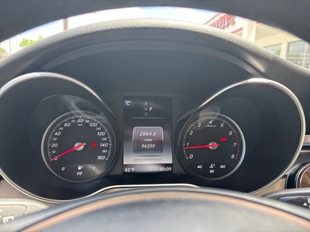 Used 2017 Mercedes-Benz GLC 300 4MATIC w/ Premium 3 Package image 33