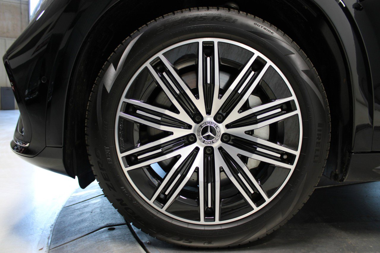 Used 2023 Mercedes-Benz EQS 450+ 4MATIC SUV image 32