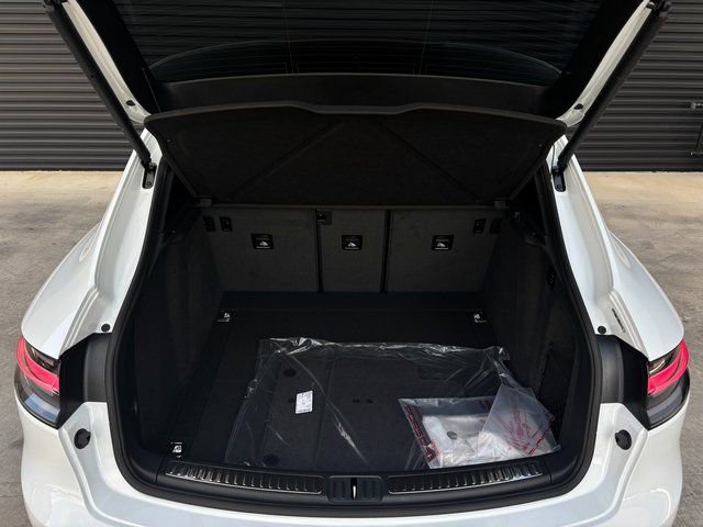 Certified 2026 Porsche Macan Turbo AWD/4WD image 26