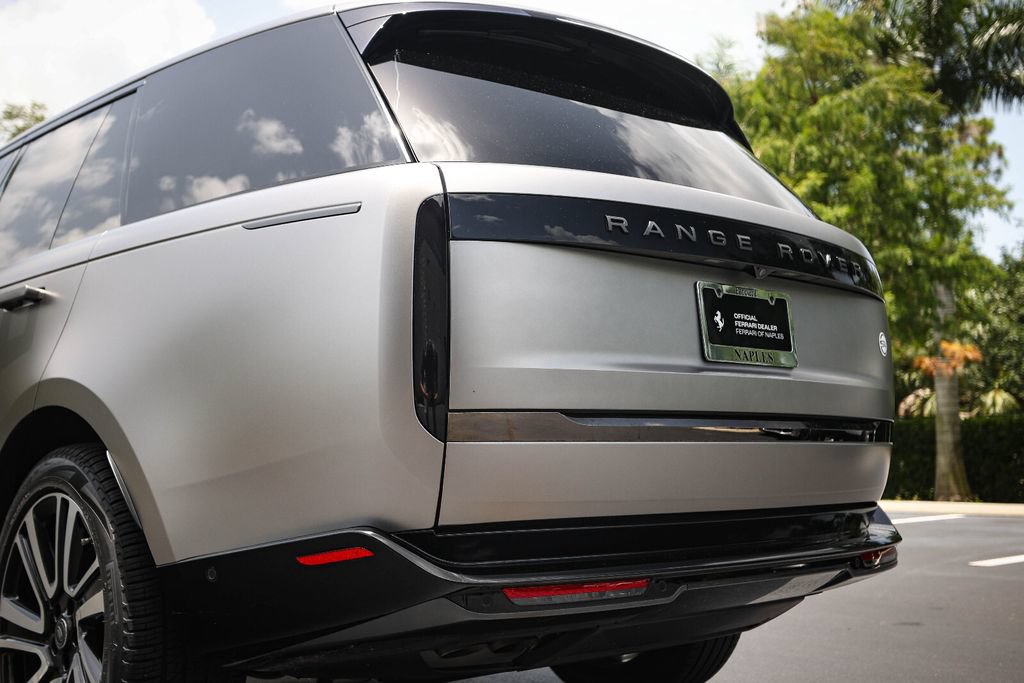 Used 2023 Land Rover Range Rover SV AWD/4WD image 16