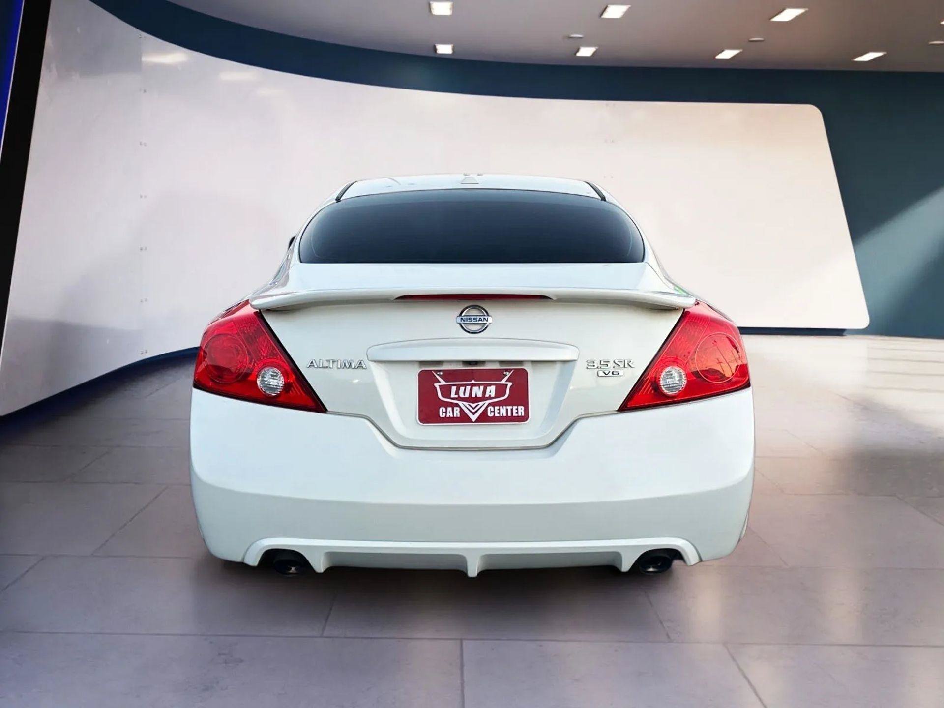 Used 2012 Nissan Altima 3.5 SR w/ 3.5SR Premium Pkg FWD image 4