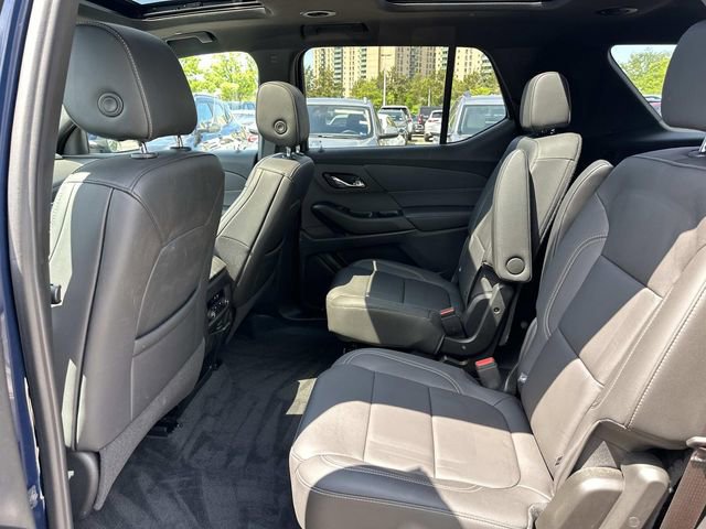 Used 2023 Chevrolet Traverse LT w/ LT Premium Package AWD/4WD image 18