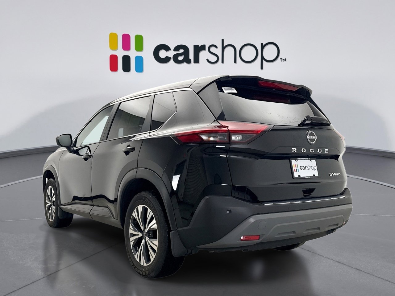 Used 2023 Nissan Rogue SV image 3