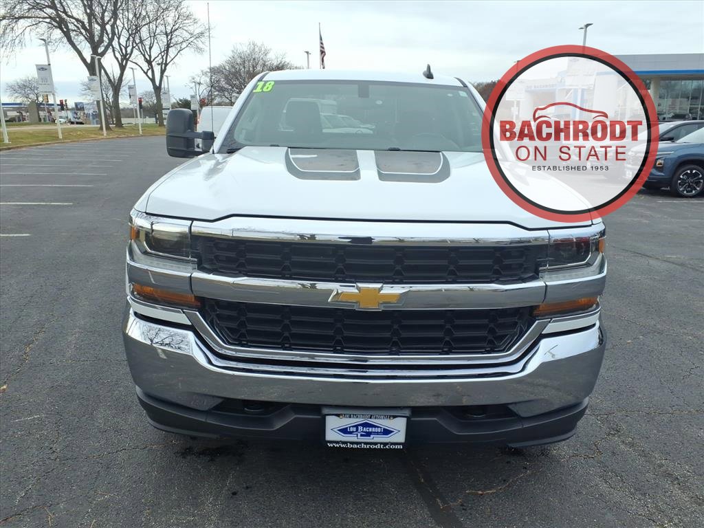 Used 2018 Chevrolet Silverado 1500 LT w/ Trailering Package image 2