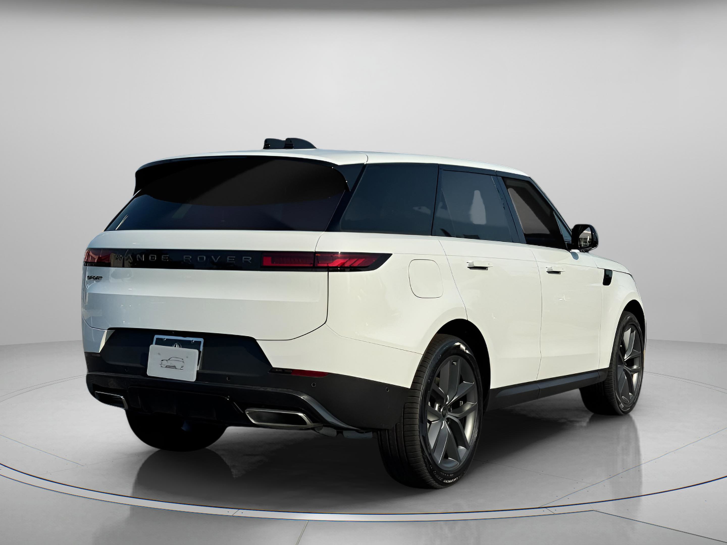 Used 2025 Land Rover Range Rover Sport SE image 5
