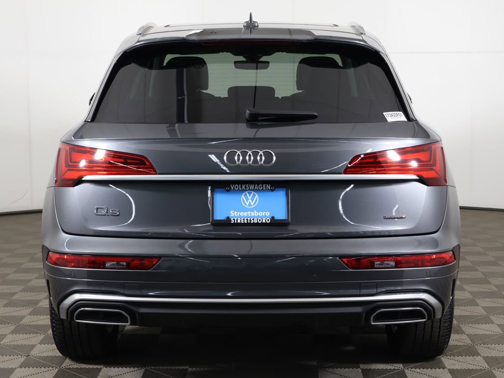 Used 2023 Audi Q5 2.0T Premium w/ Convenience Package AWD/4WD image 11