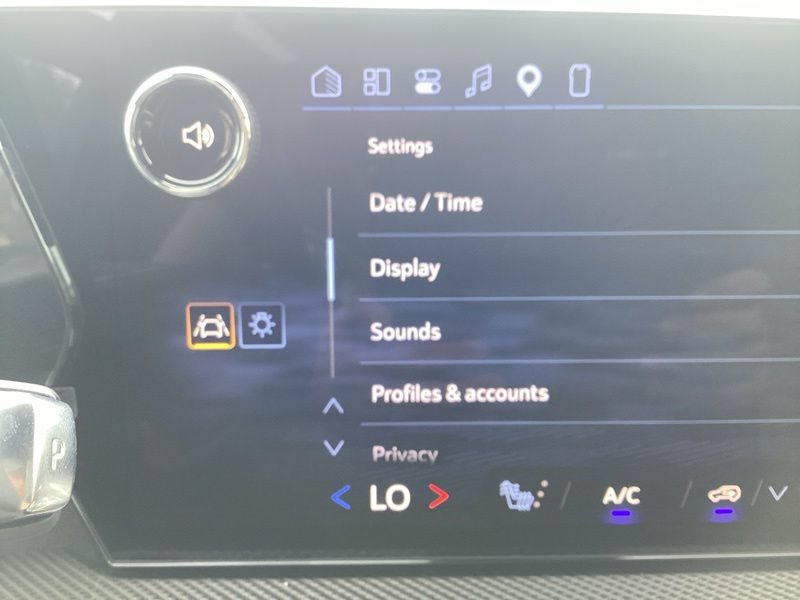 New 2027 Chevrolet Traverse Z71 w/ Enhanced Driving Package AWD/4WD image 42