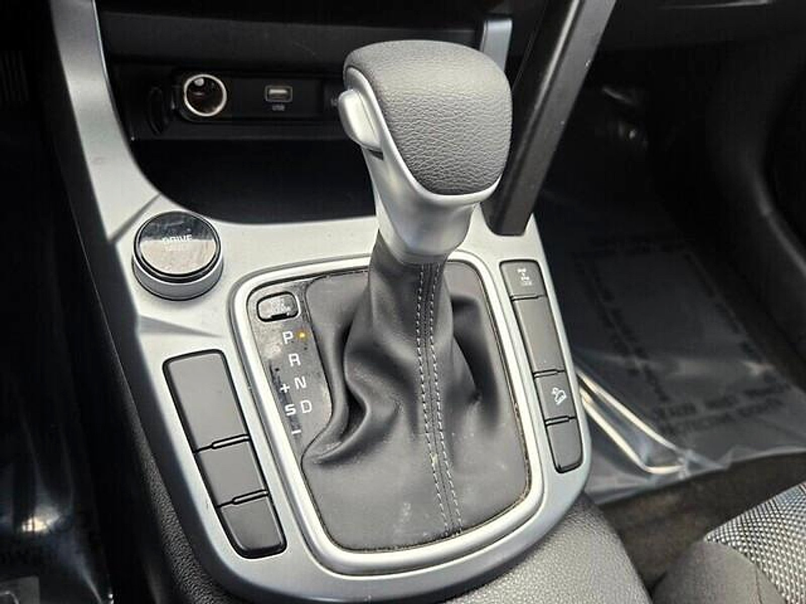 Used 2024 Kia Seltos LX AWD/4WD image 19