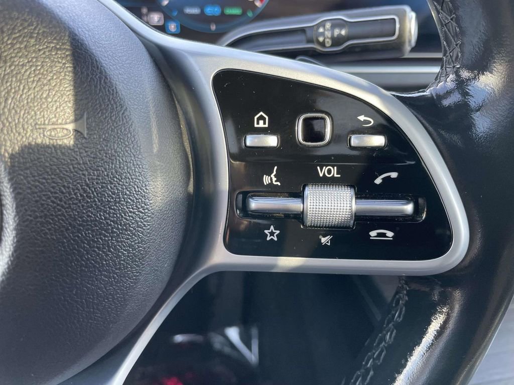 Used 2021 Mercedes-Benz GLS 450 4MATIC image 38