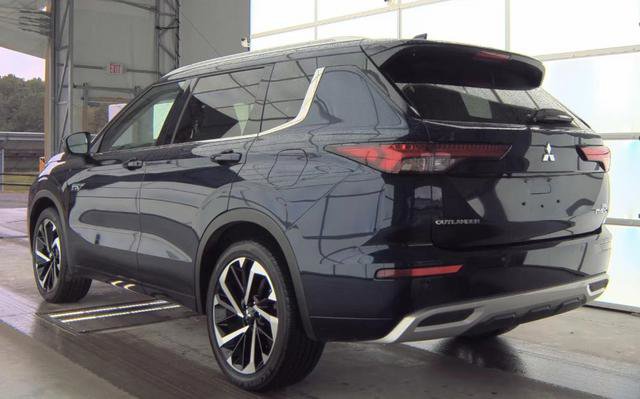 Used 2024 Mitsubishi Outlander SEL Black Edition image 7