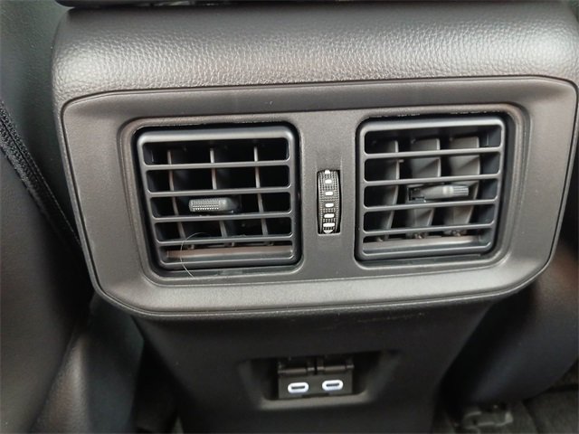 Used 2025 Toyota RAV4 XLE Premium image 38