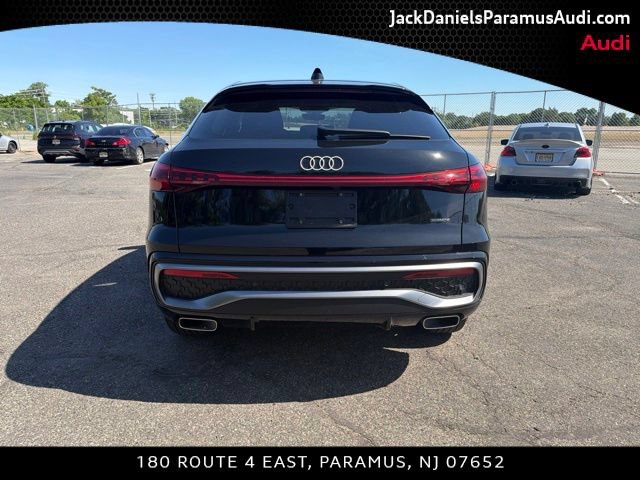 Used 2025 Audi Q5 Premium Plus w/ Premium Plus AWD/4WD image 5