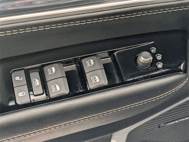 Used 2023 Jeep Wagoneer 2WD w/ Convenience Group I image 12