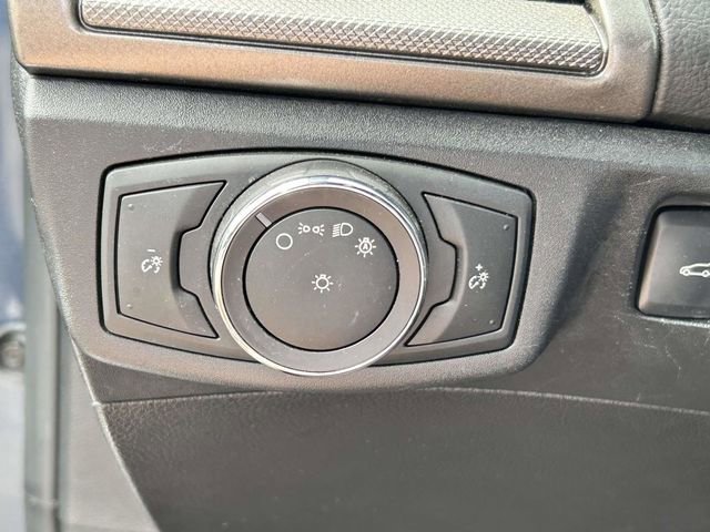 Used 2018 Ford Fusion SE w/ Fusion SE Technology Package image 21
