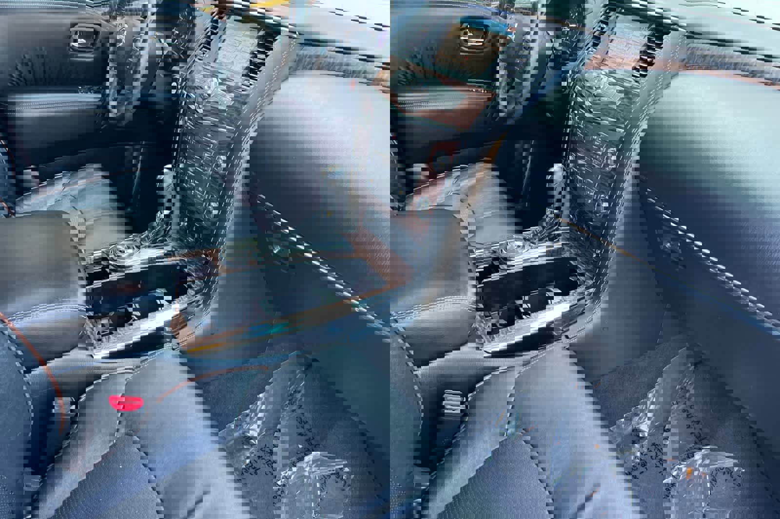 Used 2017 Nissan Armada Platinum image 21