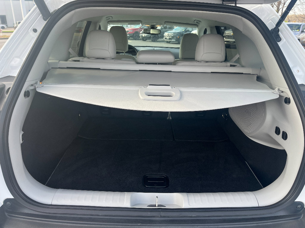 Used 2020 Jeep Cherokee Limited w/ Luxury Group AWD/4WD image 13