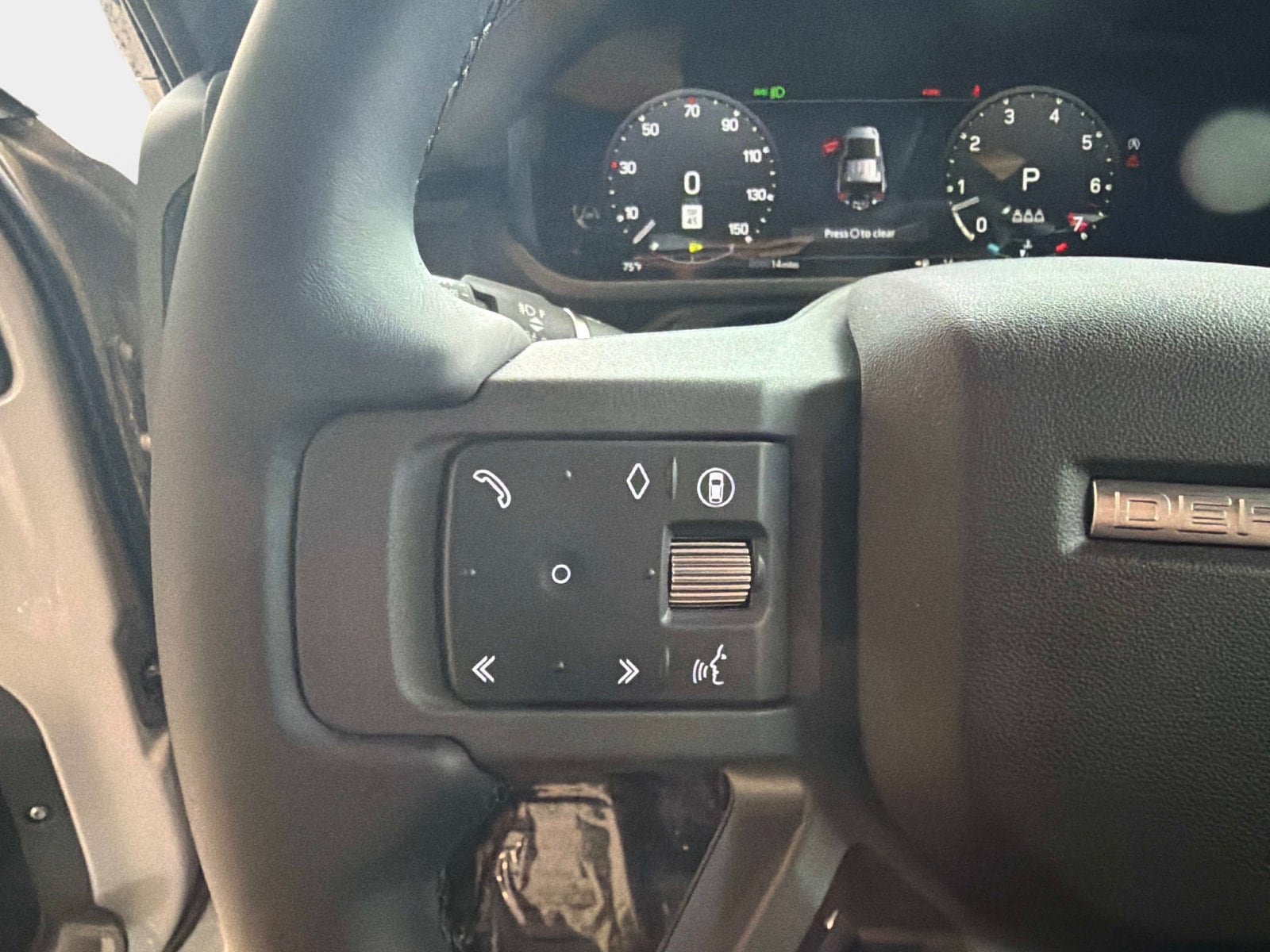 New 2026 Land Rover Defender 110 X-Dynamic SE AWD/4WD image 28