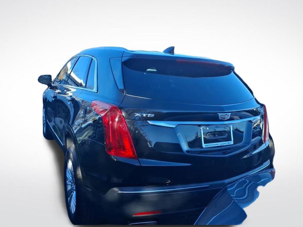 Used 2019 Cadillac XT5 FWD image 6