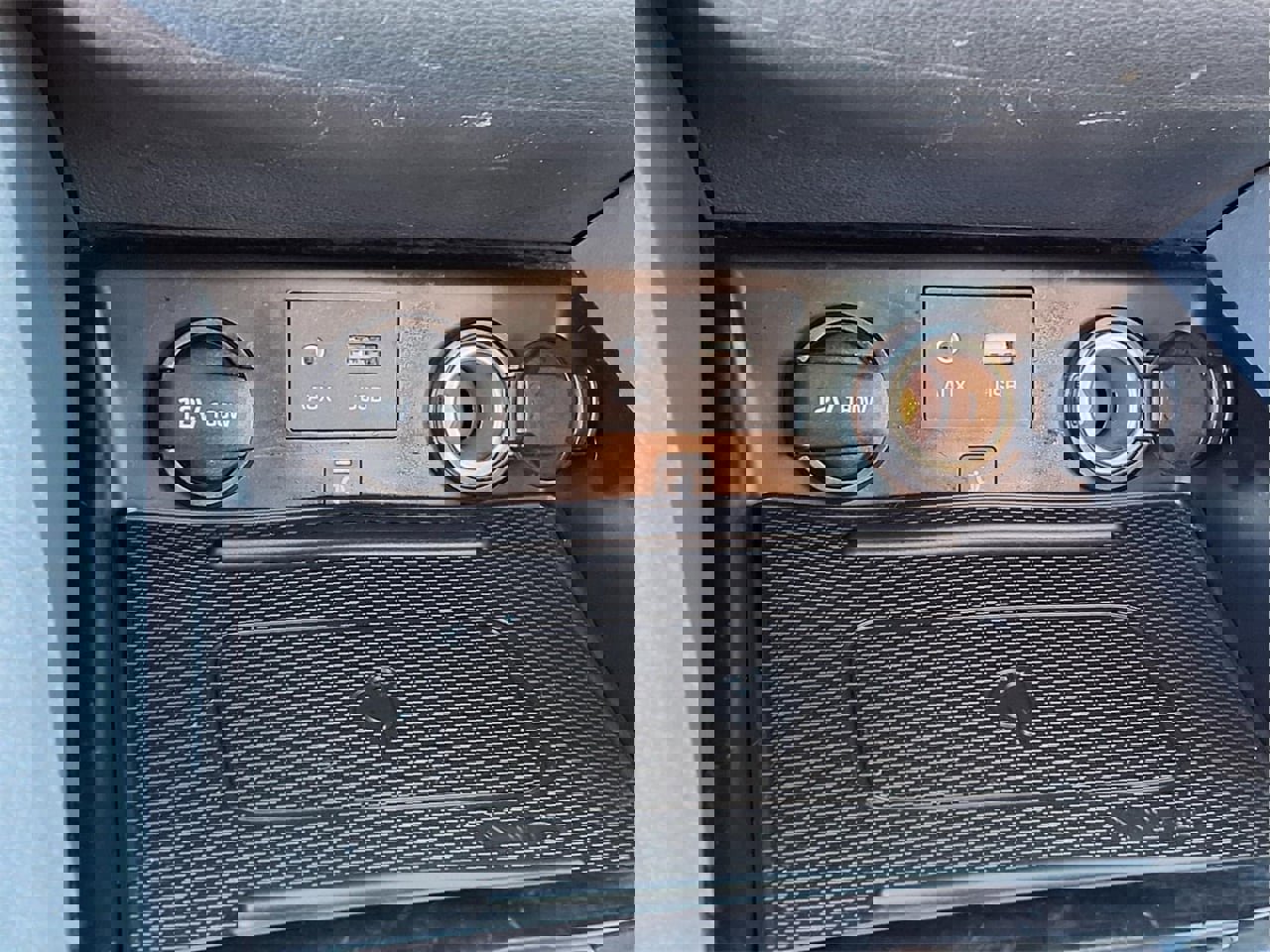 Used 2018 Hyundai Ioniq Limited w/ Limited Ultimate Package 03 image 21