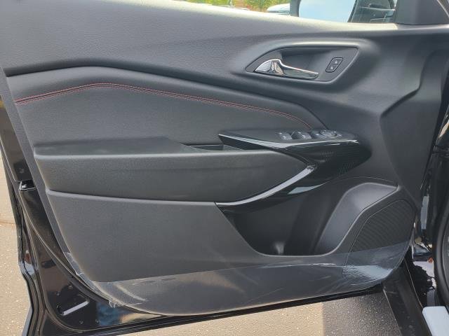 New 2026 Chevrolet Trax RS w/ Sunroof Package image 12