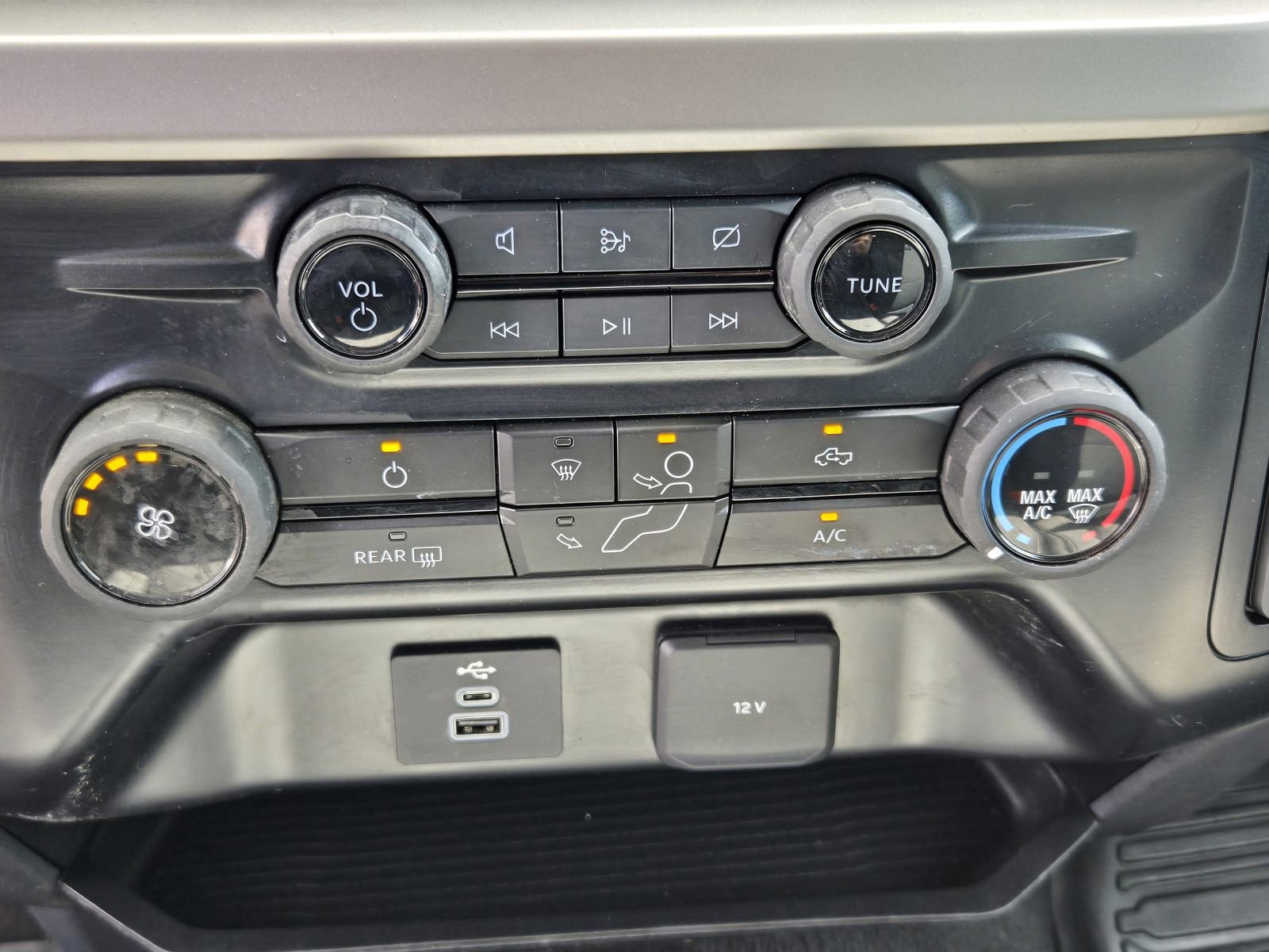 Used 2023 Ford F250 XL w/ STX Appearance Package image 16