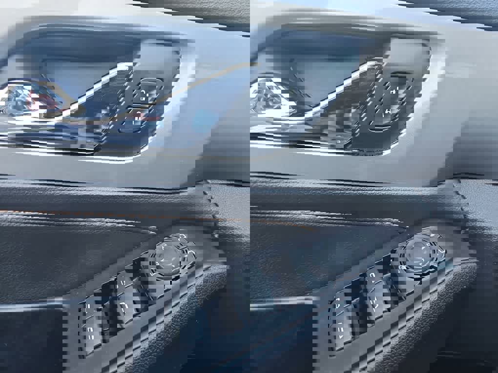 Used 2019 Chevrolet Traverse LS image 16