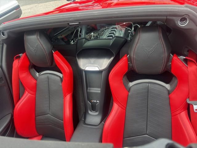 Used 2025 Chevrolet Corvette Stingray Preferred Cpe w/ Z51 Performance Package RWD image 5
