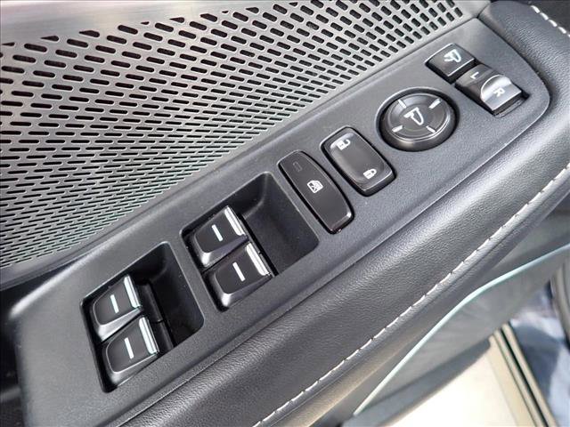 Used 2023 Acura MDX SH-AWD w/ Technology Package image 16