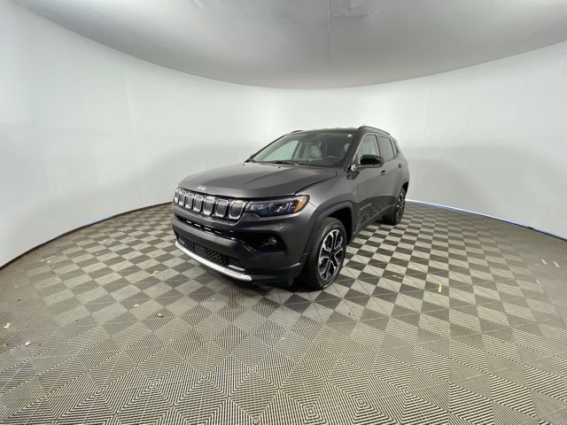 Used 2022 Jeep Compass Limited image 27